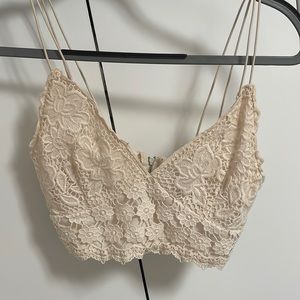 Forever 21 Cream Crochet crop top size small